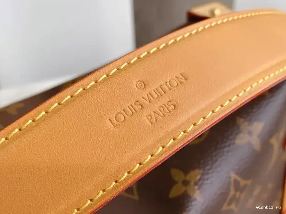 WIS LOUIS VUITTON TRUNK SIDE MM 0427